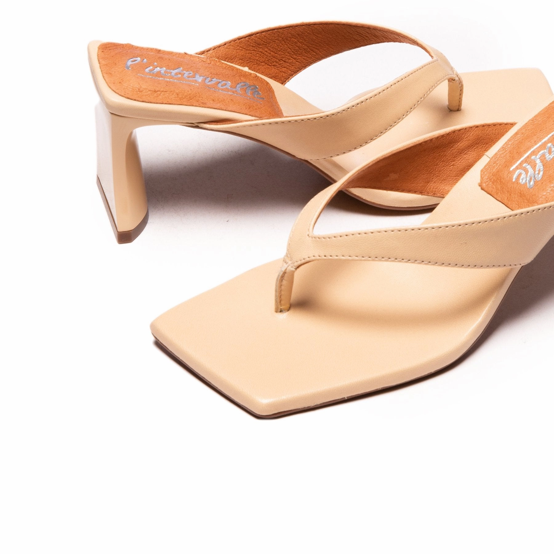 Jolie Nude Leather