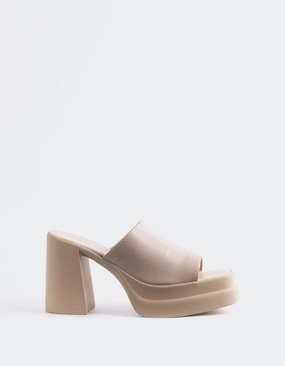 Kalamata Nude Leather