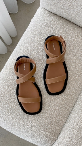 Kenia Sandal - Pecan Leather
