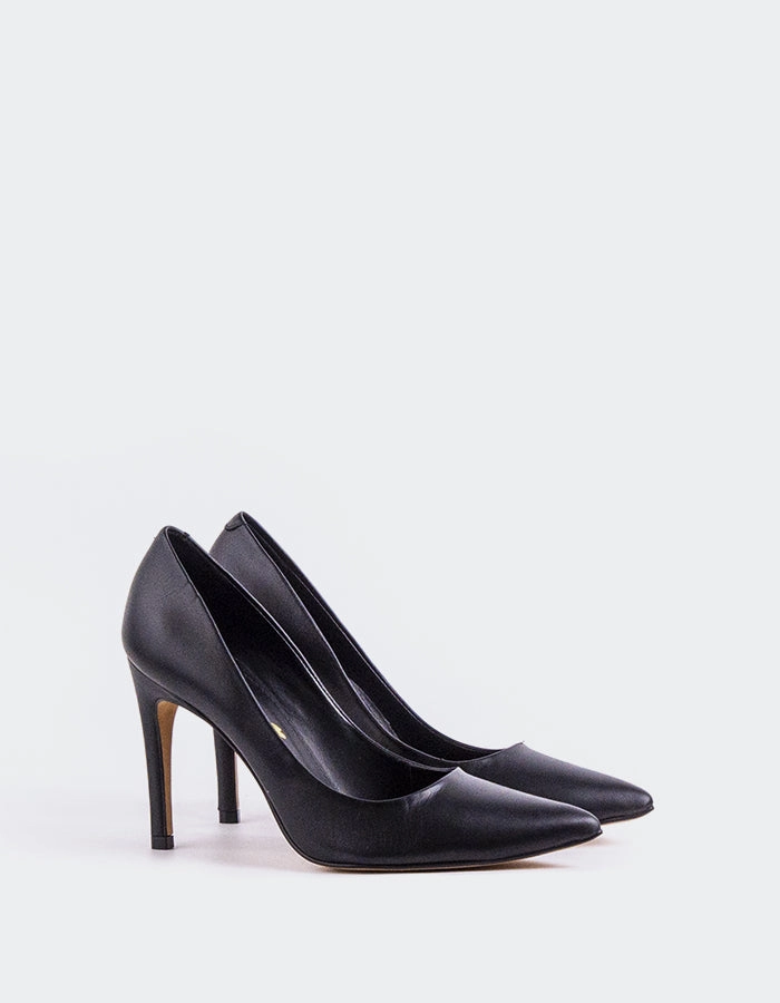 Love Black Leather