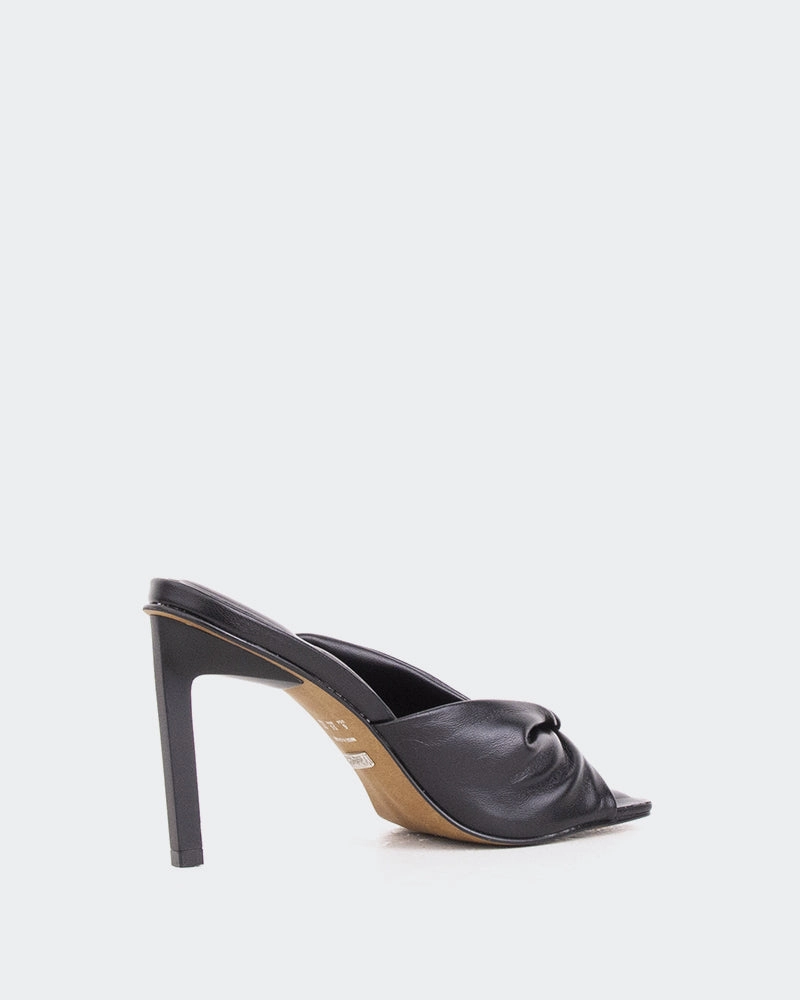 Paqueta, Black Leather/Cuir Noir