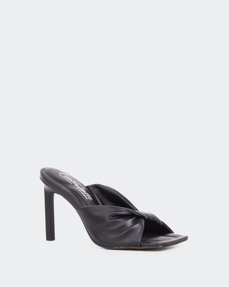 Paqueta, Black Leather/Cuir Noir