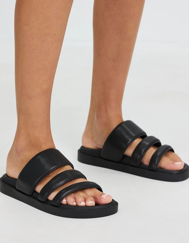 Pia Footbed Black