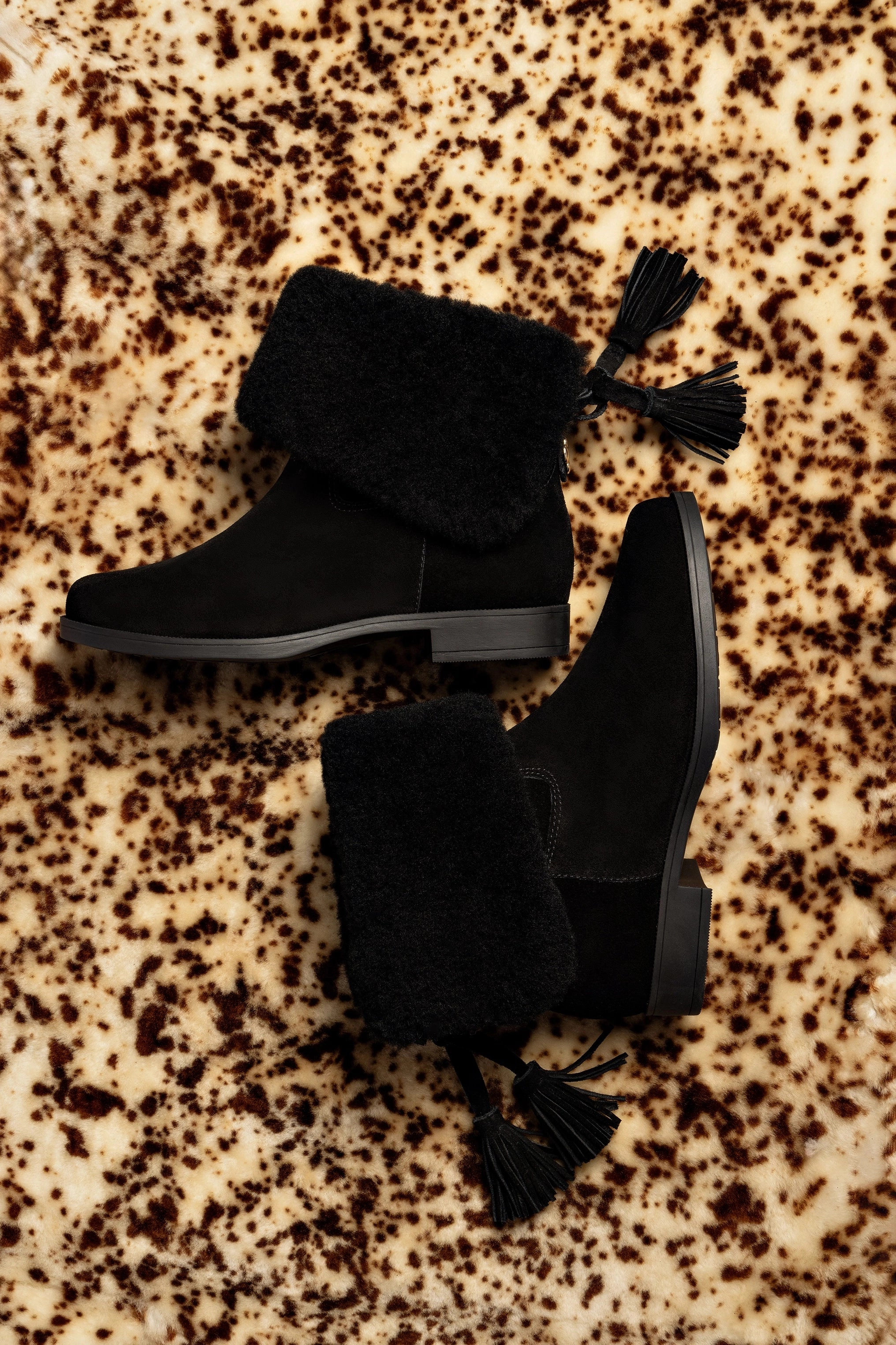 Verbier Bootie In Black Suede and Black Shearling
