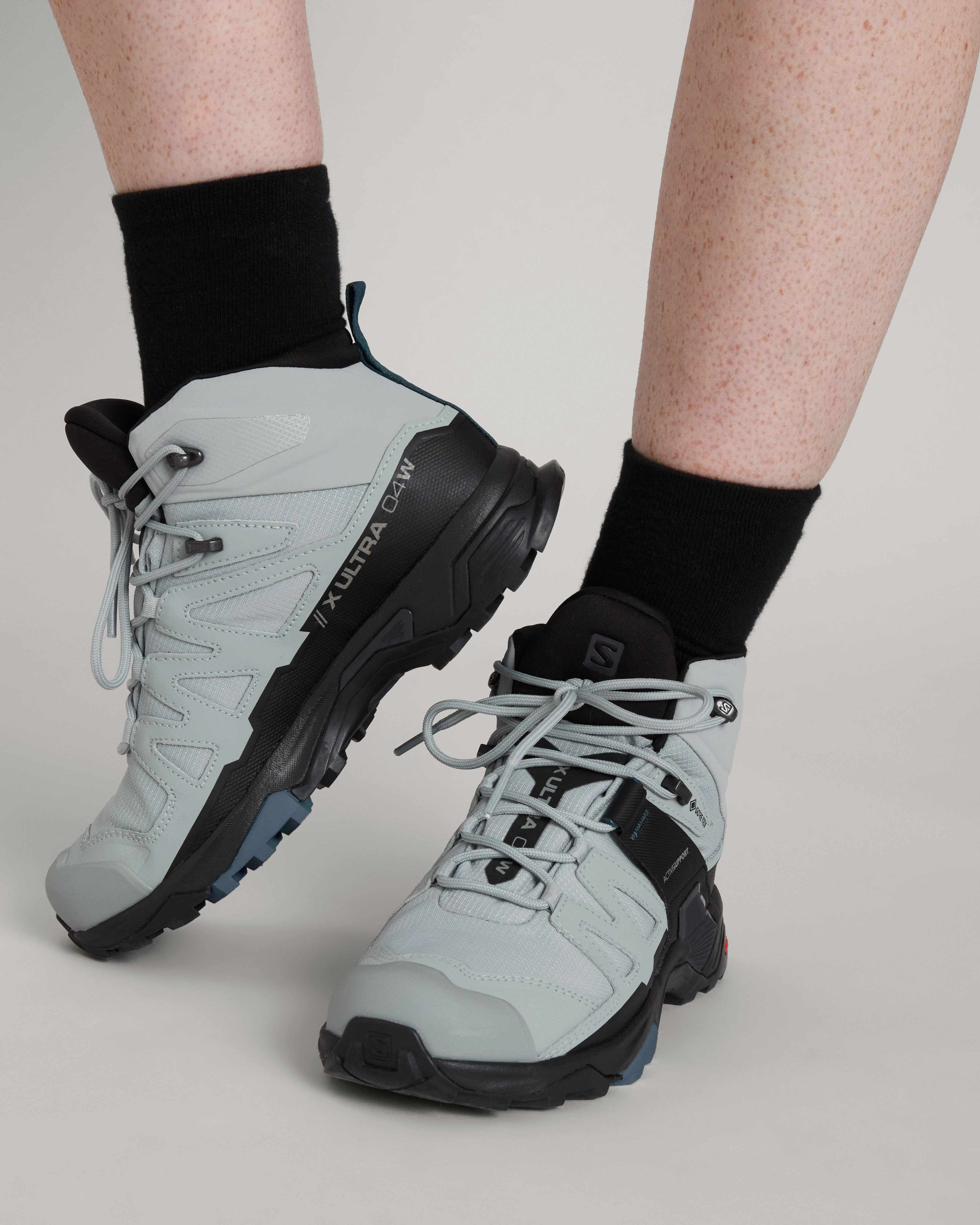 Women's Salomon X Ultra 4 GORE-TEX Mid Hiking Boots - Wide - Quarry/Black/Legion Blue